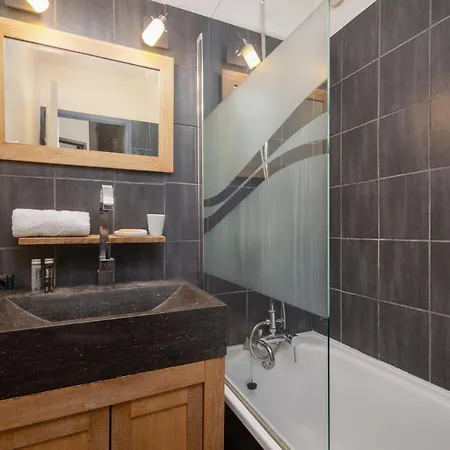 Apartment Sleeps 4 Chamonix