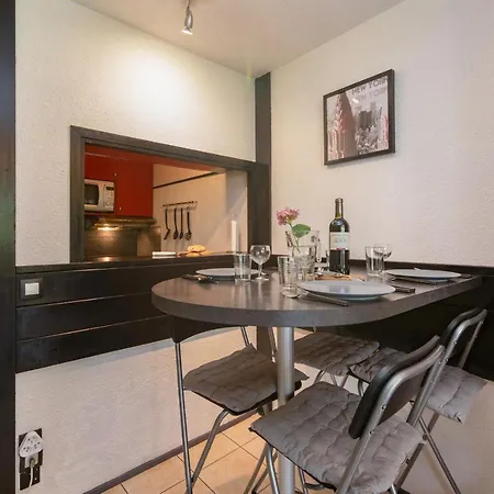 Sleeps 4 * Chamonix